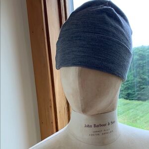 Meriwool layers, beanie merino  wool. NWOT